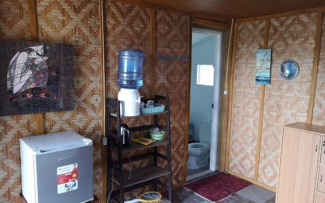 Titanic's Nipa Huts by Hiverooms