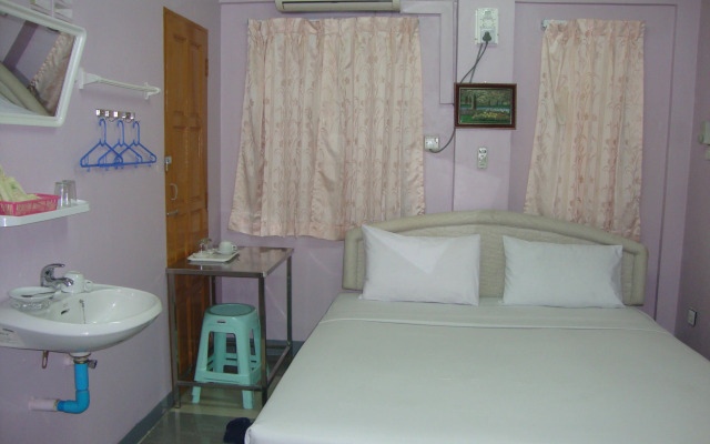 Kaung Su San Hotel