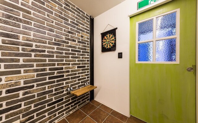 Yeongdeungpo HOTEL HOME  (6 Free OTTs • Smart TV • Wi-Fi in All Rooms)