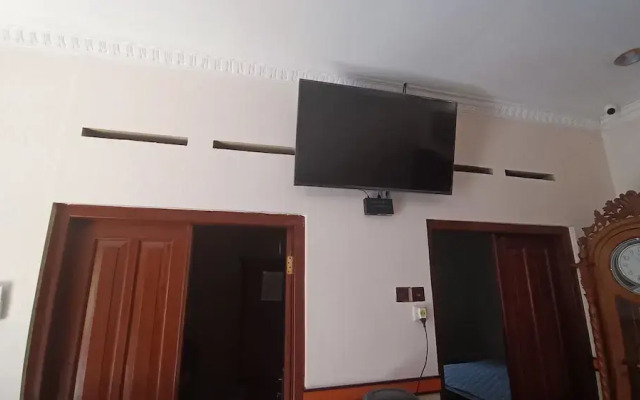 SPOT ON 93376 Roemah Ambarrukma 185 Syariah