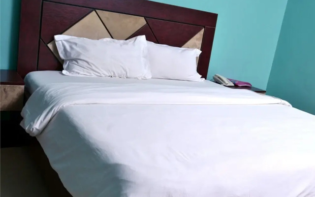 Petesville Hotel Calabar