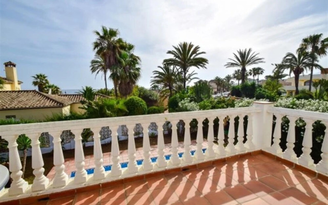 Cutest Beach Villa - 30 M To Beach