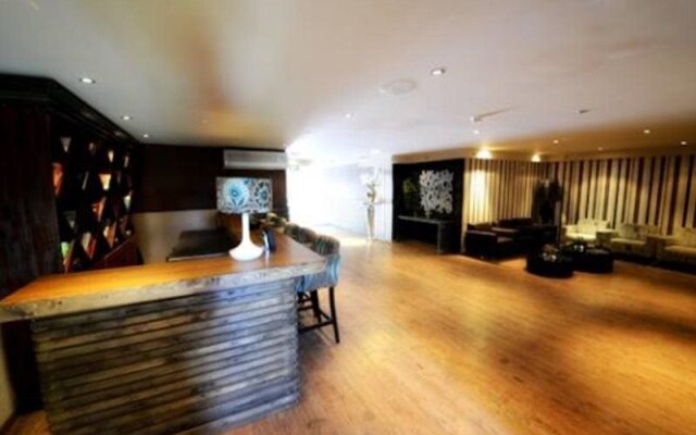 Be Center Hotel
