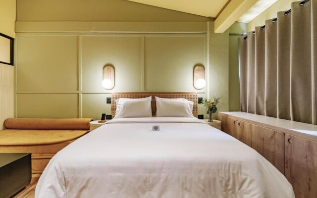 The Somos Flats Provenza