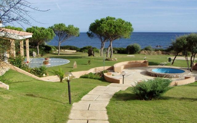 Villaggio Porto Corallo