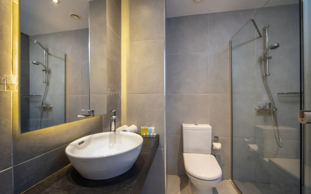 Mayfair Hotel