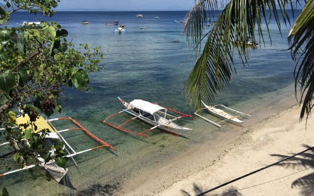 Papa Fred's Beach Resort