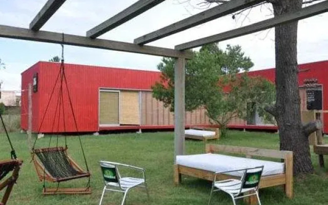 Rojo y Negro Hostel - Posada