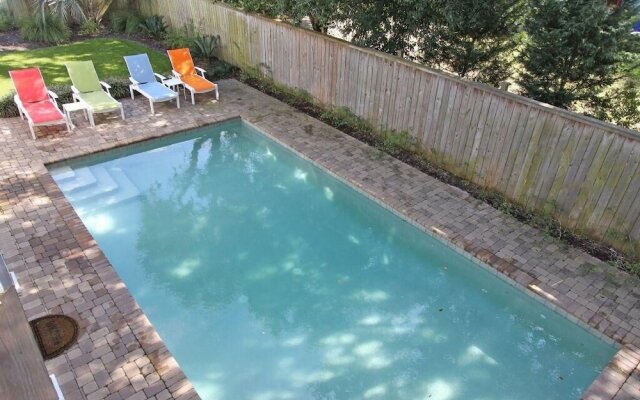 3008 Hartnett Boulevard