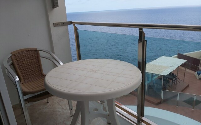 Flipper Top Suites