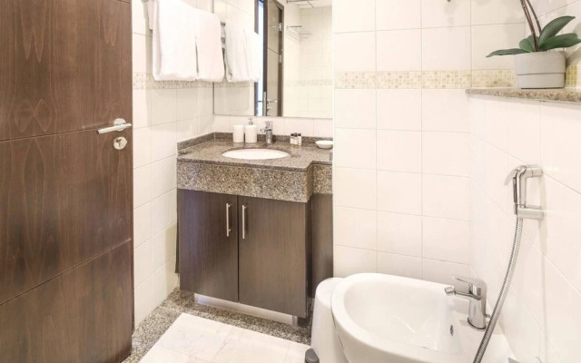 Classy & Ravishing 1BR w/ Enchanting Marina Views!