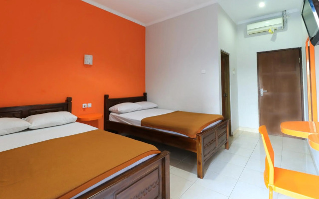 Hotel Warta Putra