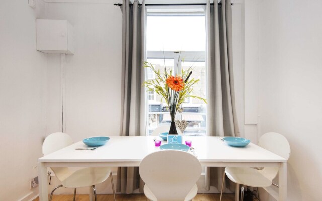 The Golborne Road Apartment - LBG