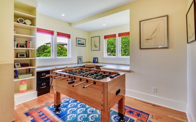 Sunset Hill Sea View - Five Bedroom Home