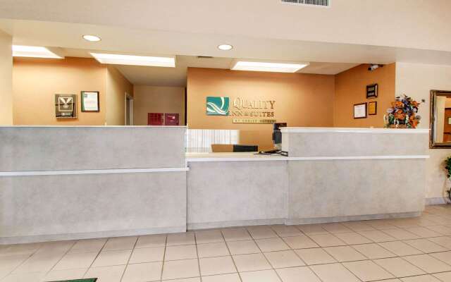 Quality Inn &  Suites Hattiesburg North