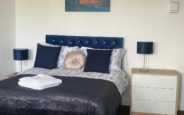 Bv Cosy Studio Eleven At Deighton Huddersfield