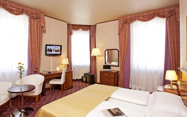 Hotel Neue Post