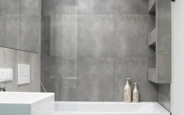 Cozy Apartment Near Wawel by Renters