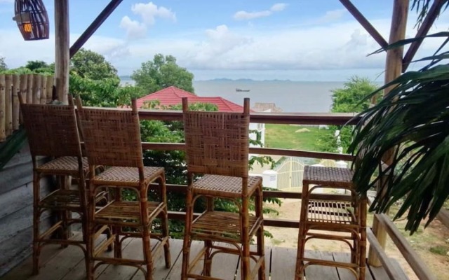 Kepmandou Lounge-Bar