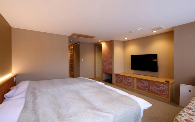 Kawaguchiya Kinosaki Riverside Hotel