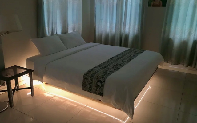 Leisure City Apartment