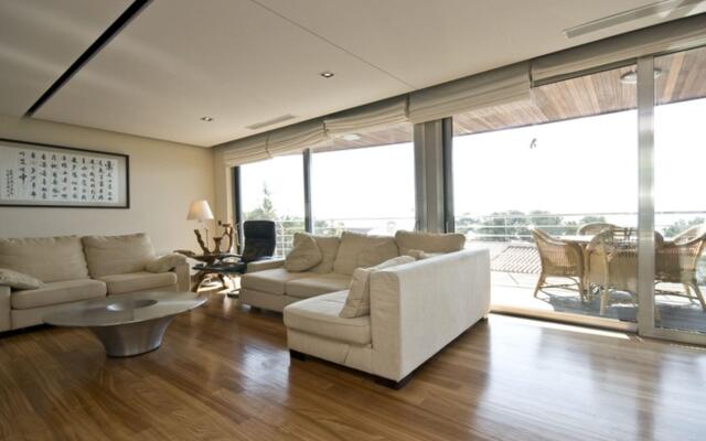 Luxury villa in Alcudia with private pool and 200 meters from the beach