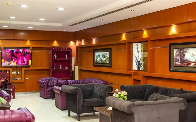 Silent Room Hotel by OYO Rooms
