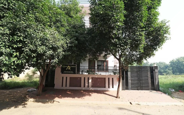 The Repose By OYO Rooms