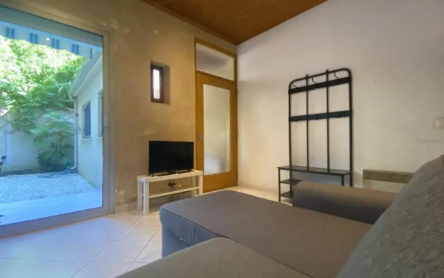 T2 calme et design quartier Chartrons à Bordeaux