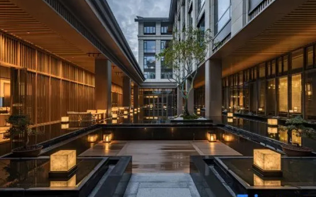 Jingmen Shuangquan Hot Spring Hotel