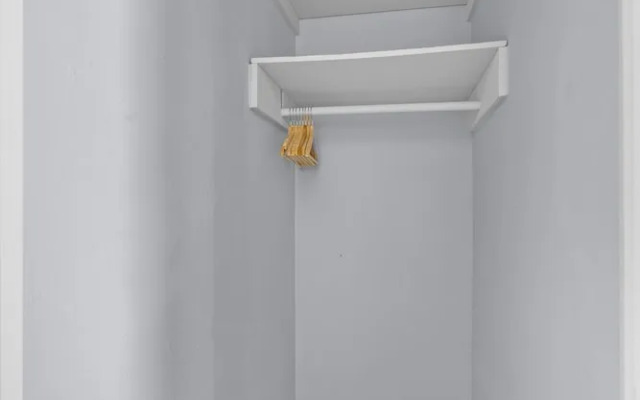 881 Furnished Apartments