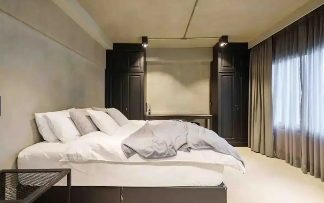 Luxury Pool Villa With Jacuzzi & Lift by Thonglor