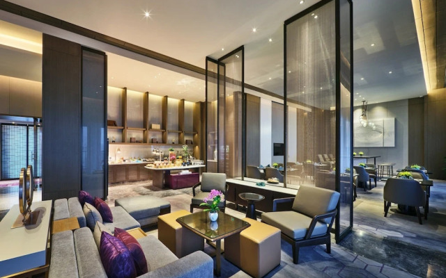 Crowne Plaza Wuxi Lake View by IHG