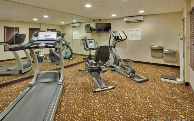 Holiday Inn Express Hotel & Suites Lebanon by IHG