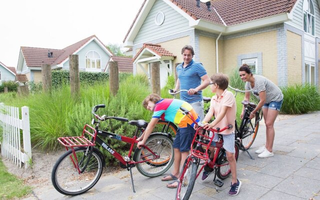 Restyled Villa With Dishwasher, Near the Beach