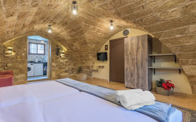 Timberwood Studio in Batroun