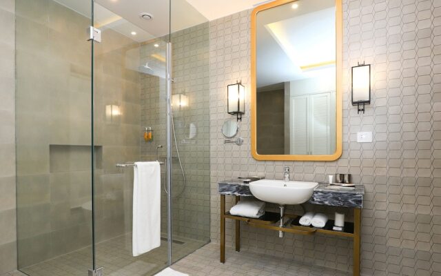 Zone Palace by The Park