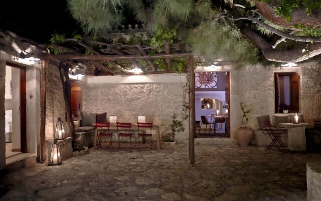 Skalani Stone Houses