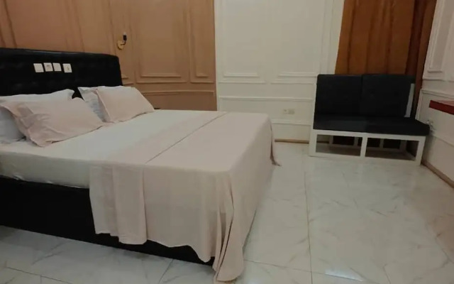 RHÔ Résidence Hôtelière Ôkèrè-Ôburu