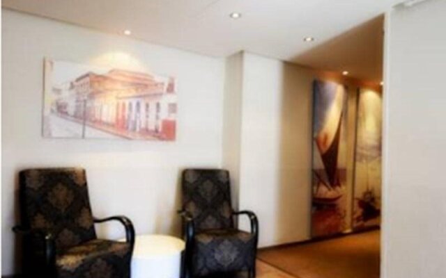 Be Center Hotel