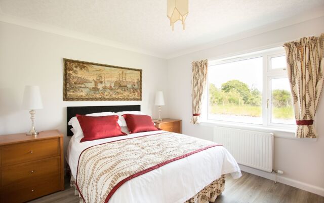 Juniper Hill, Loch Achilty