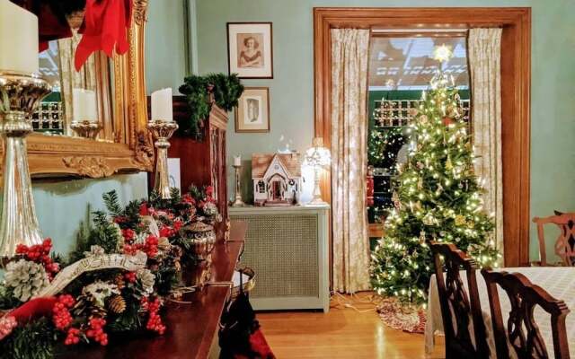 Cornerstone Bed and Breakfast