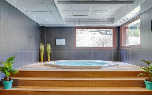 Modern Apartment in the Authentic Savoyard Mountain Village