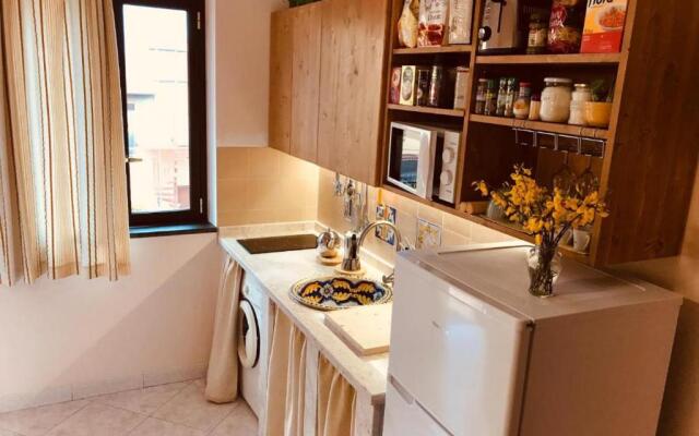 Adriana Casa Vacanze One Bedroom Apartment 5 People, wi fi, Parking, Near sea