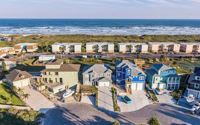 Mer Sea Azul by Silver Sands Vacation Rentals
