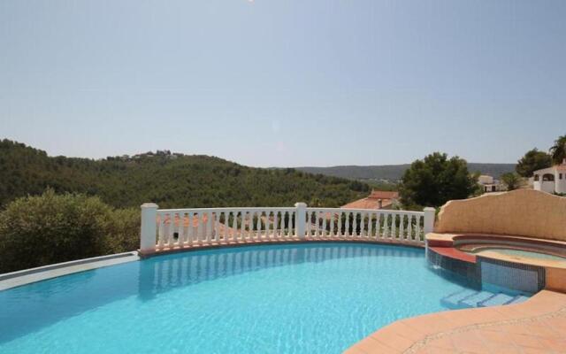 Fantastic villa with sea views and private pool