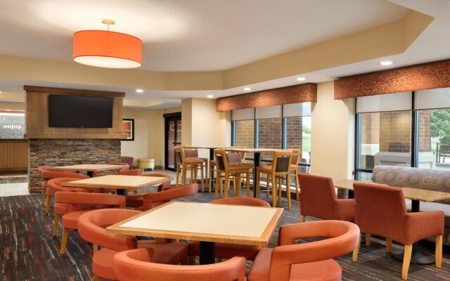 Hampton Inn West Des Moines Lake Drive