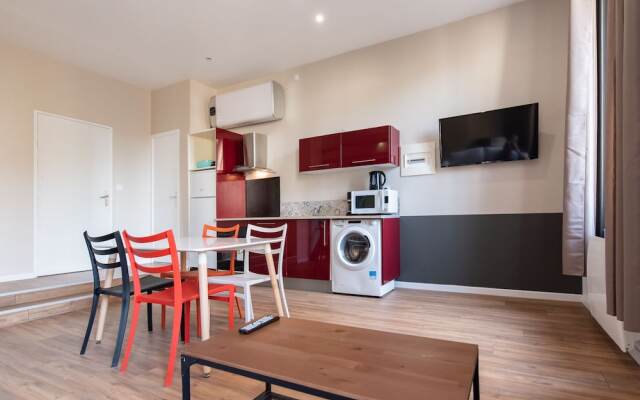 Studio Camelina Gauche City Room