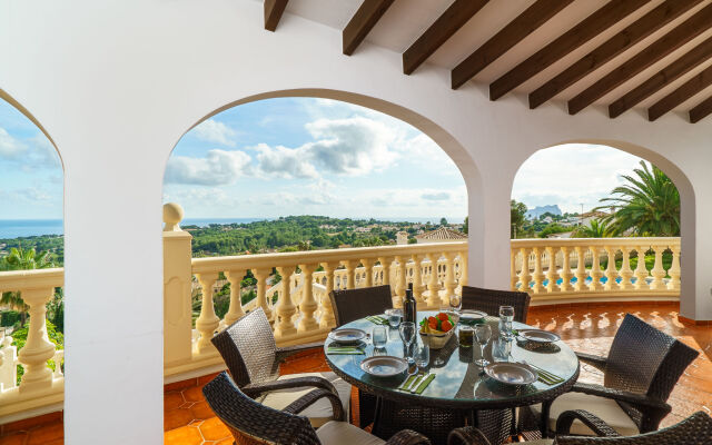 Villa Iris