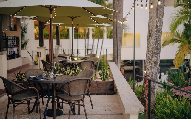 Vista Suites at Parador